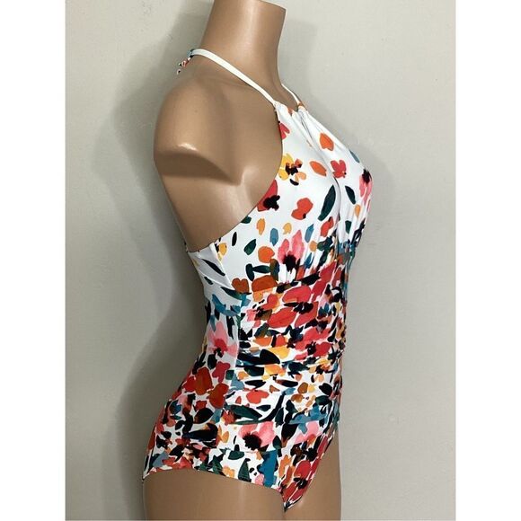 New. Anne Cole floral swimsuit. Size 16. Retails $119 - Picture 10 of 15